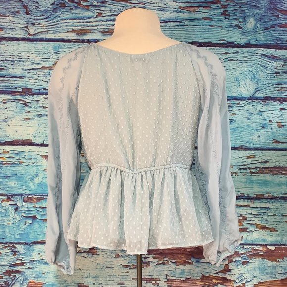 American Eagle Long Sleeved Blouse - Picture 4 of 5